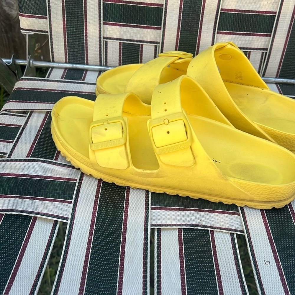 Women’s sz 40 birks